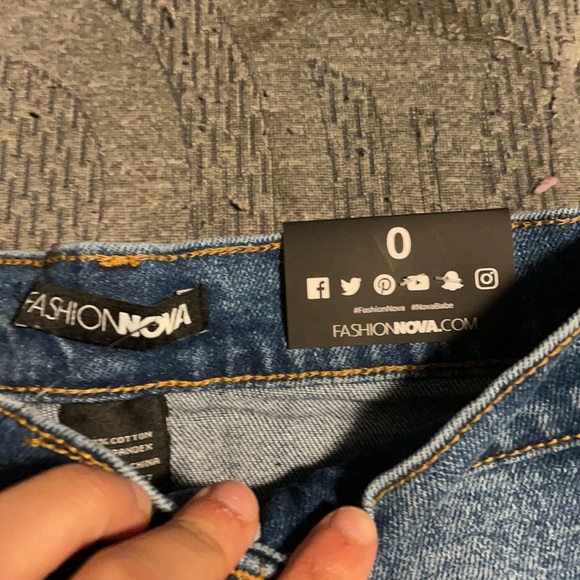 NWT Fashion Nova Blue Jean Shorts - Picture 6 of 8